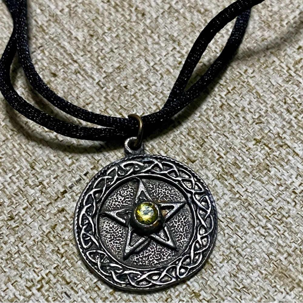 Silver Pentagram Pendant Necklace